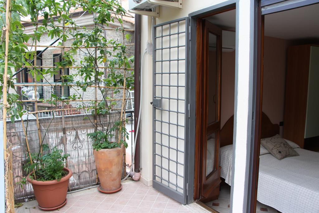 Triple Room Terrace,326432650:JPEG