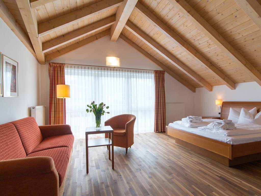 Superior Double Room,326468215:JPEG