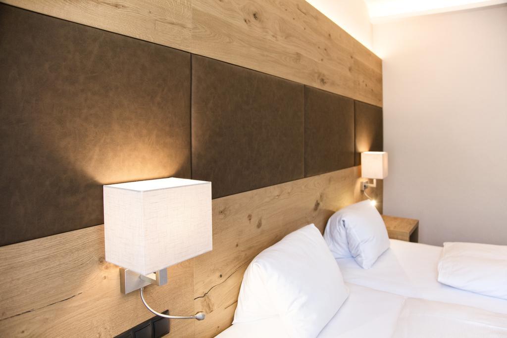 Deluxe Family Suite,800366892:JPEG
