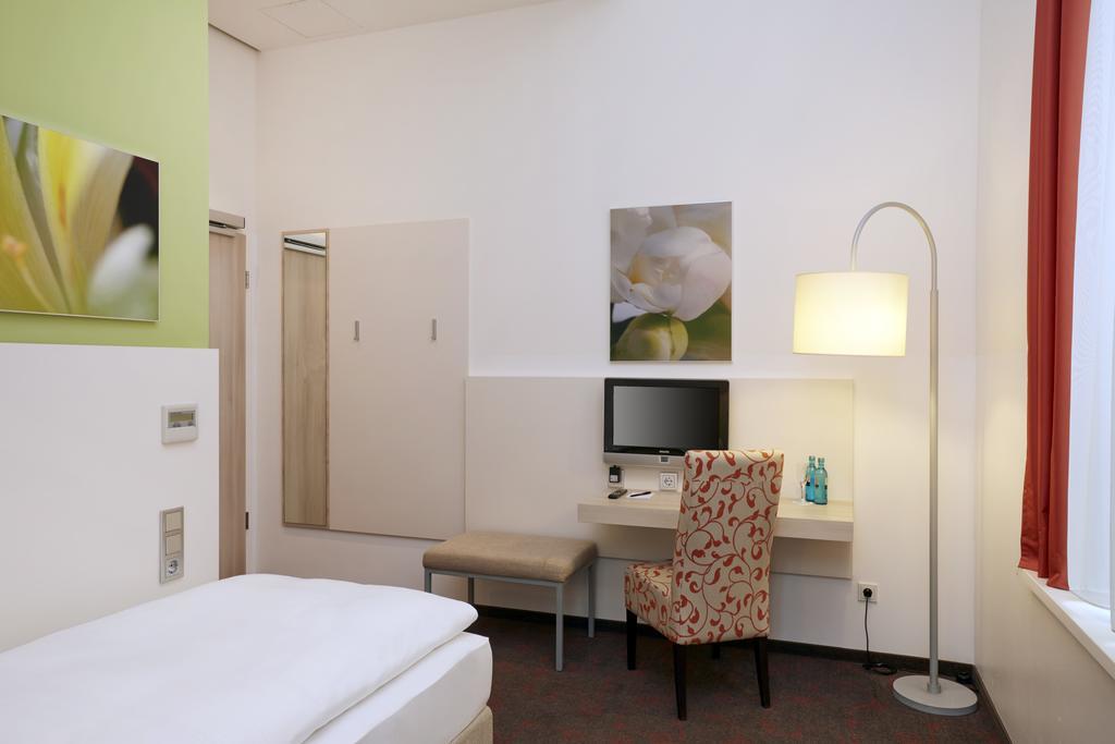 Comfort Single Room