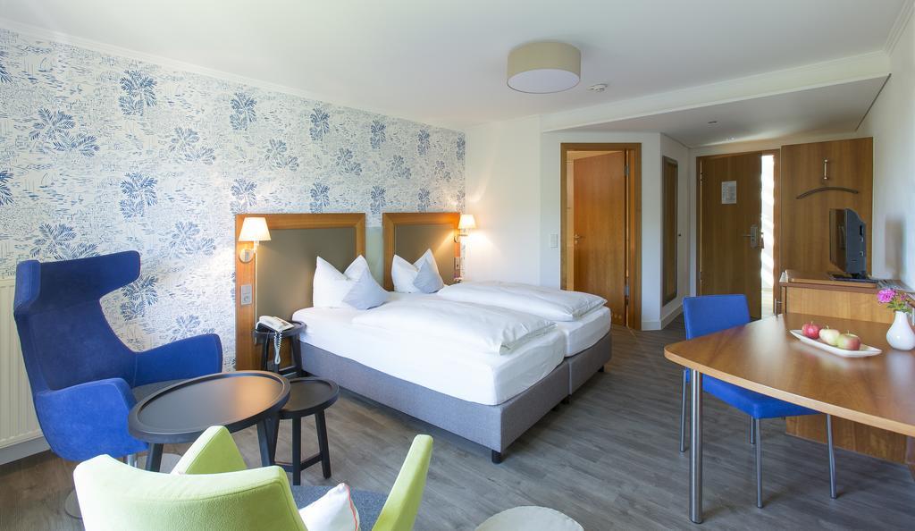 Superior Double or Twin Room,327014182:JPEG