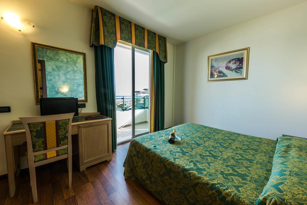 Elegance Double Room