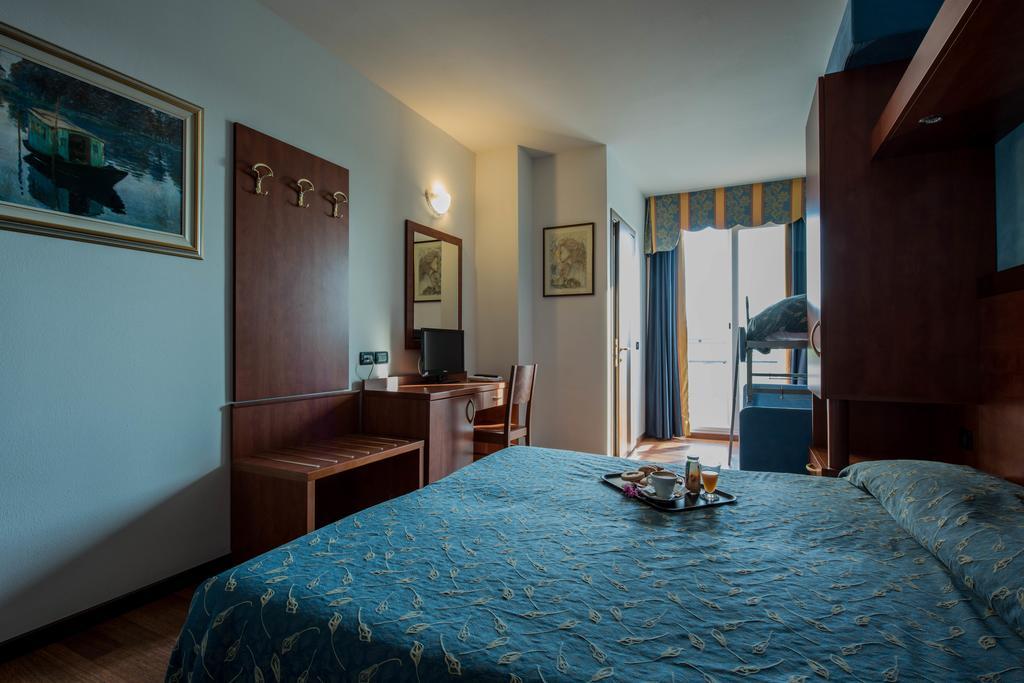 Elegance Double Room