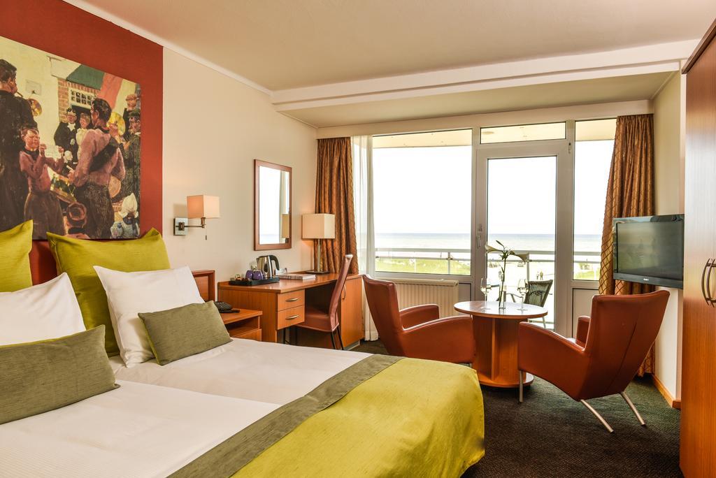 Deluxe Double Room with Sea View,688326531:JPEG