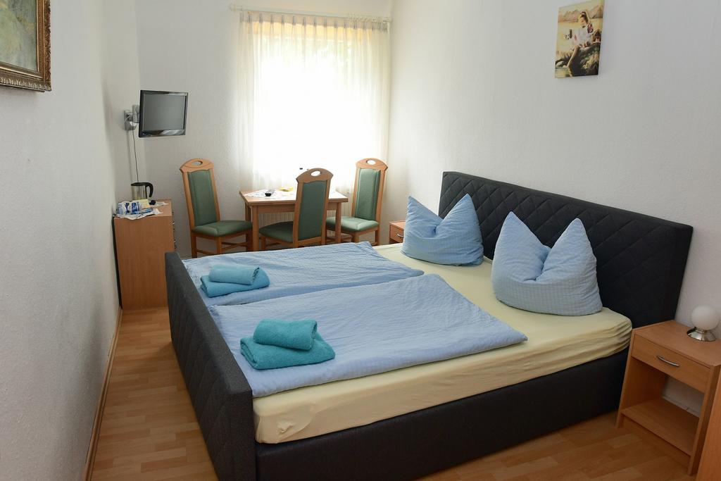 Family Suite,1588033846:JPEG