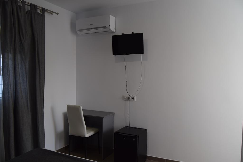 Double Room,330130162:JPEG