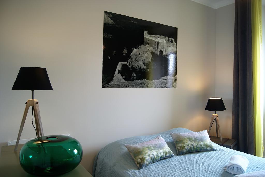Single Room,331748647:JPEG