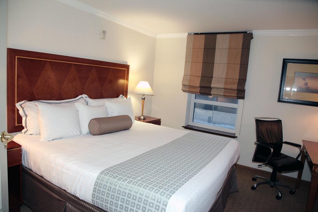 Premier King Room