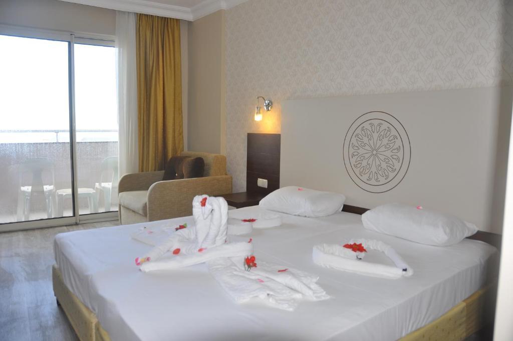 Standard Double or Twin Room,133546416:JPEG