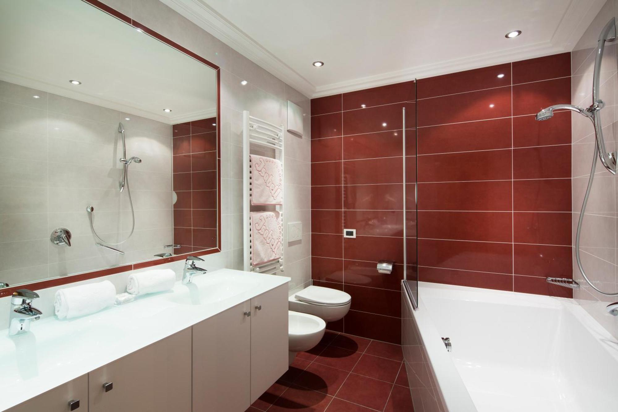Superior One-Bedroom Apartment Balcony