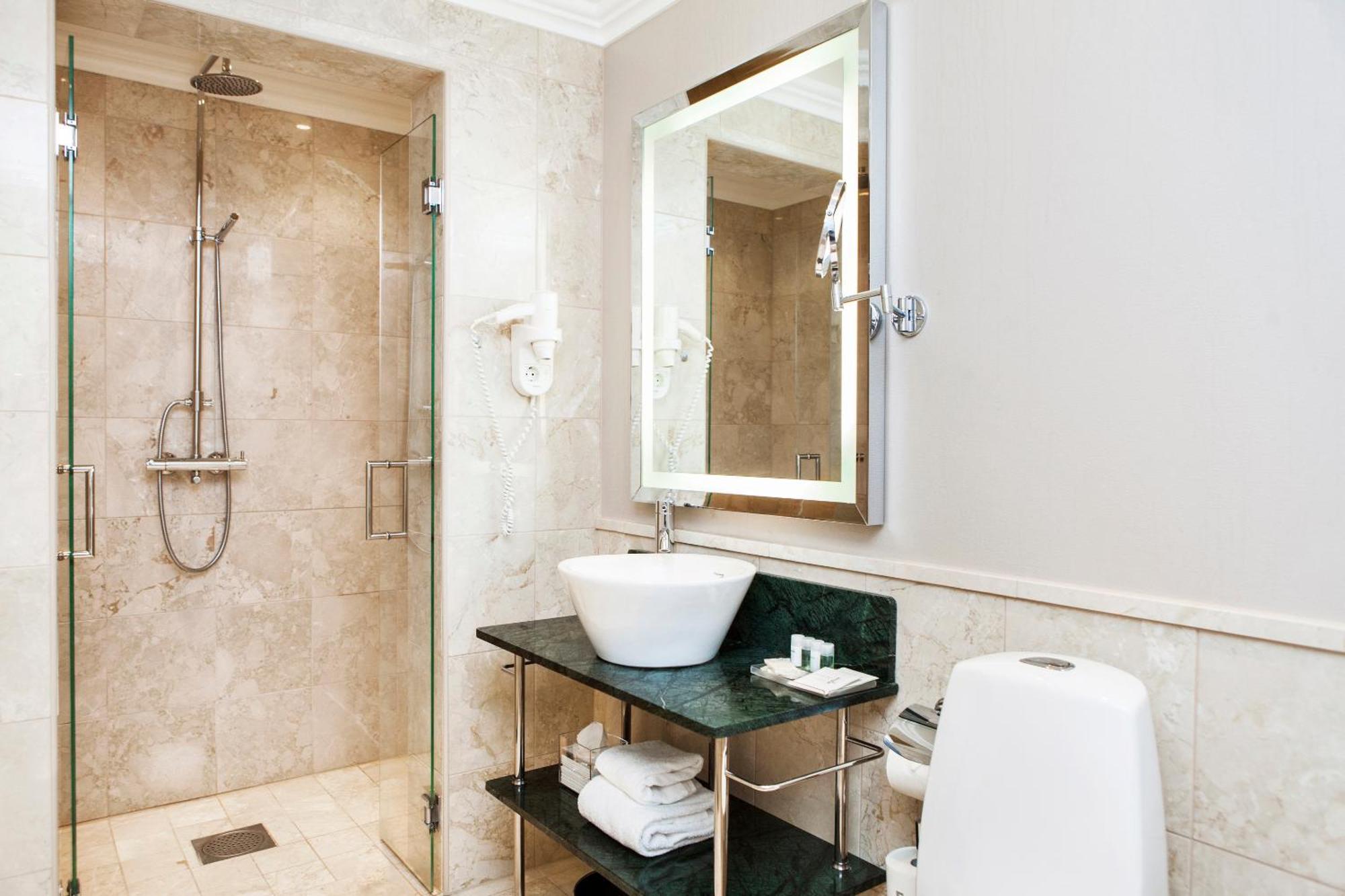 Junior Suite,1267774366:JPEG