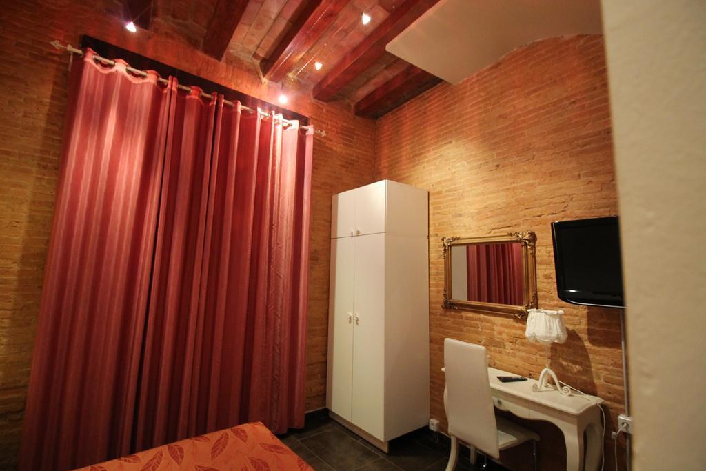 Double or Twin Room Private Bathroom