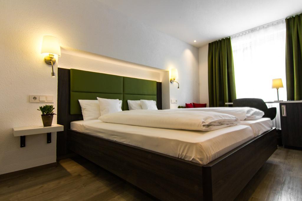 Double Room,339169681:JPEG