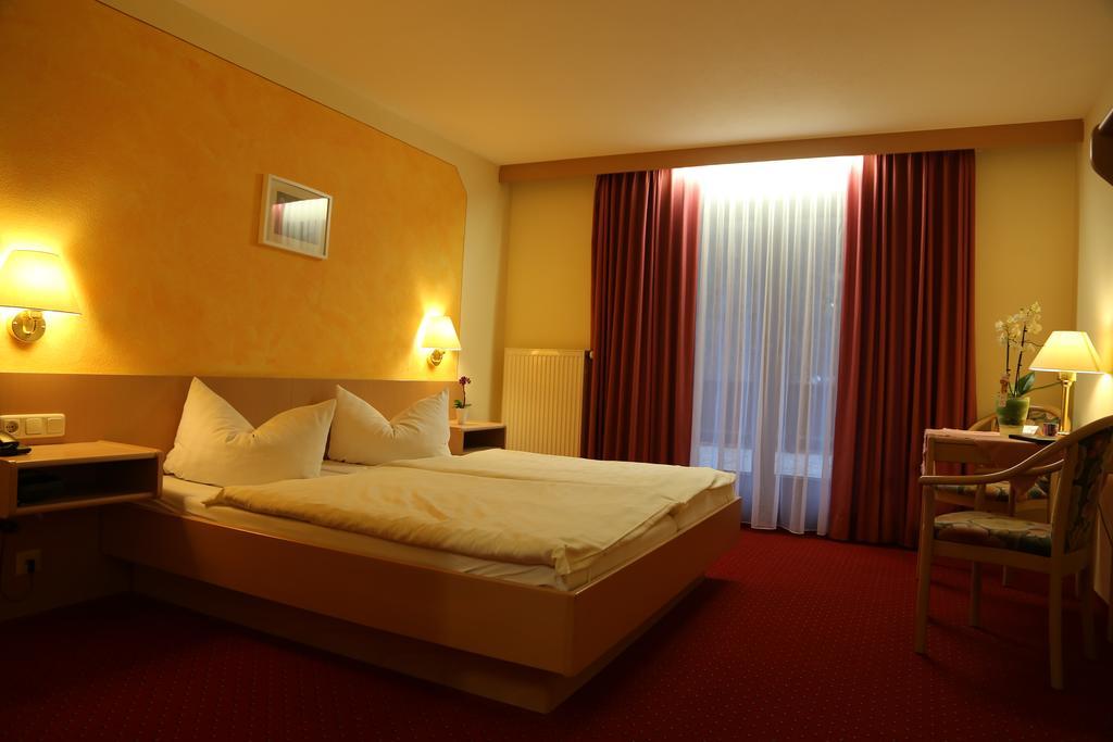 Double Room,1697833098:JPEG