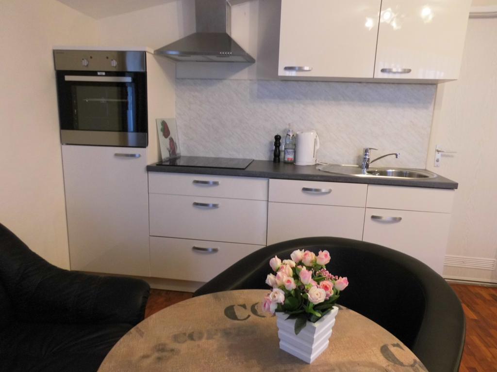 Studio Apartment,342330967:JPEG