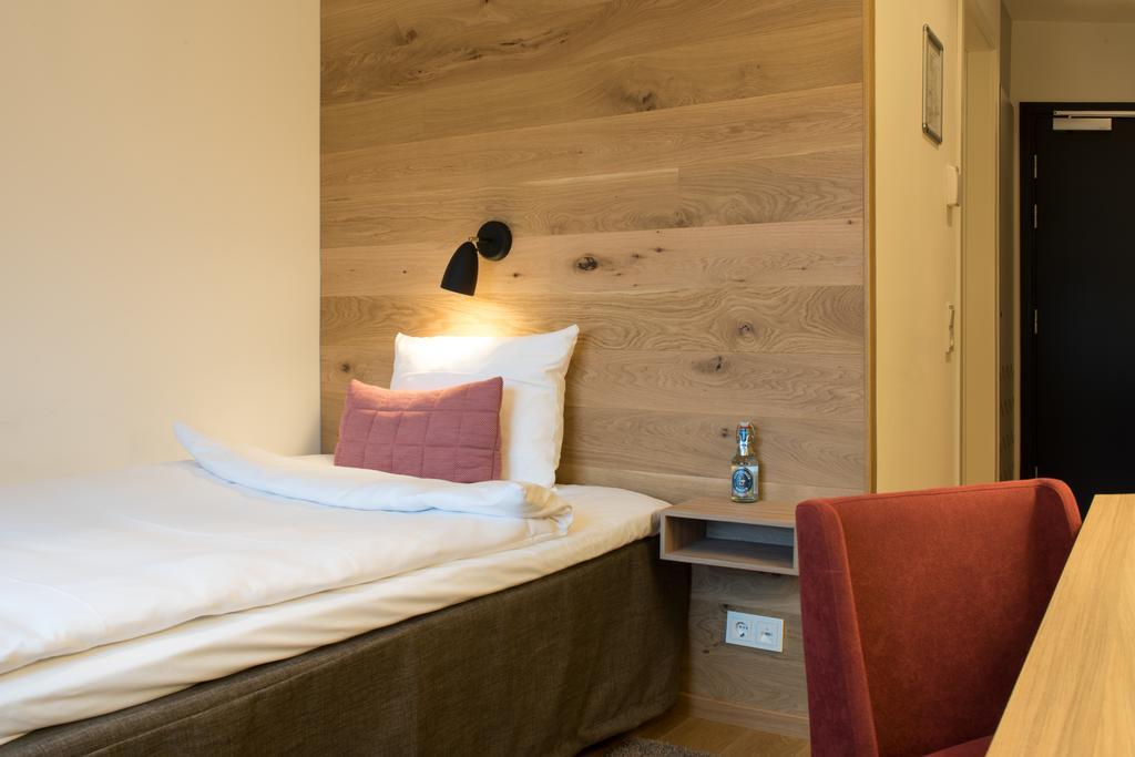 Single Room,1706876217:JPEG