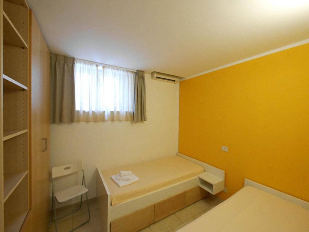 Two-Bedroom Apartment,342703210:JPEG