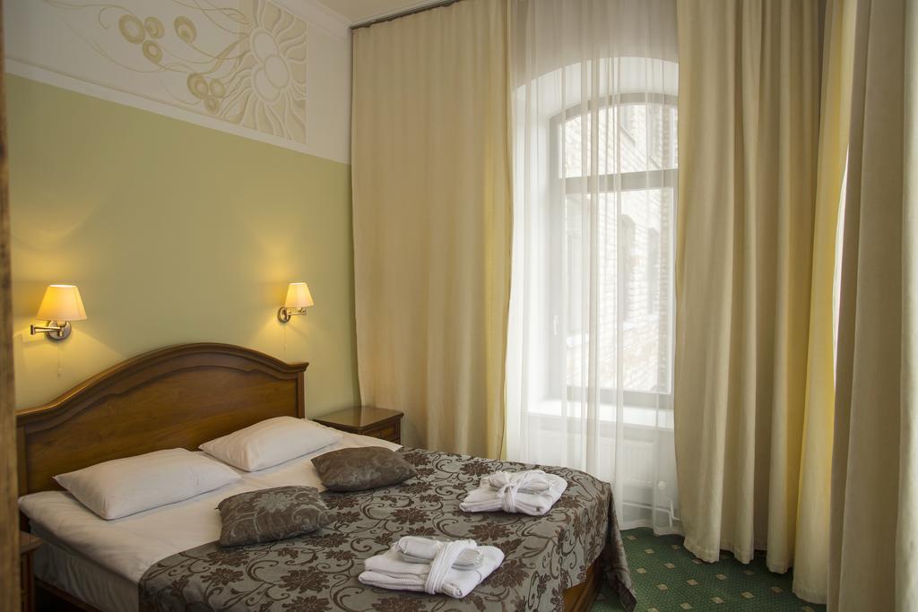 Junior Suite,1277296147:JPEG