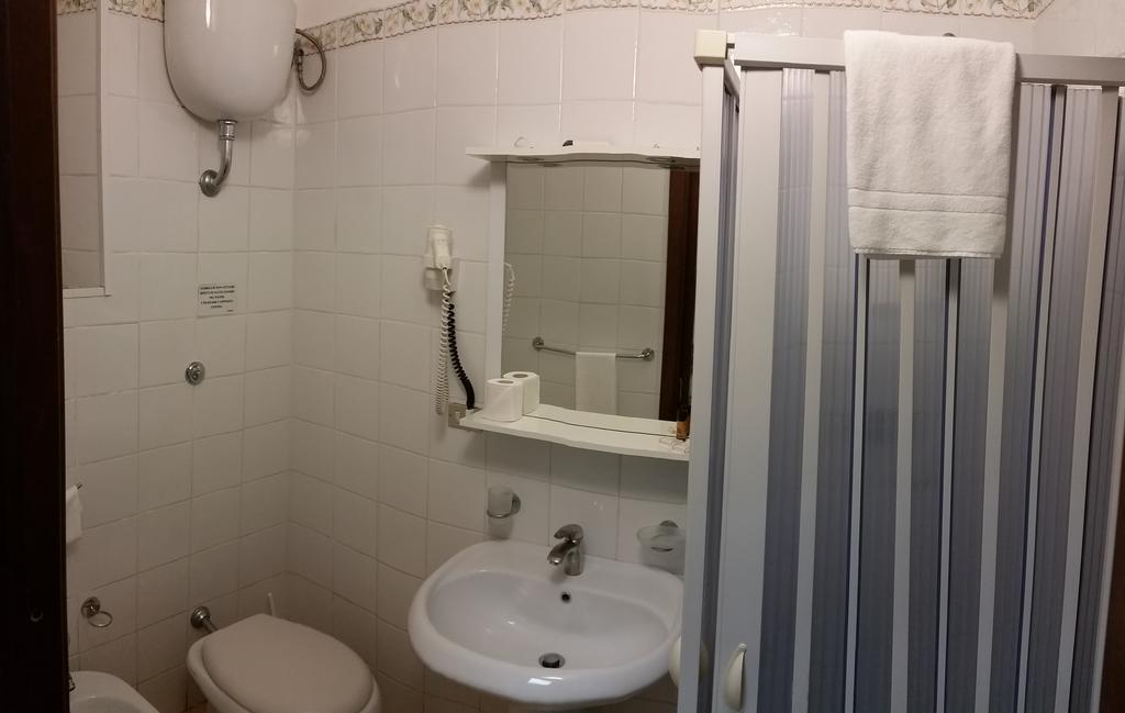 Double Room,342818029:JPEG