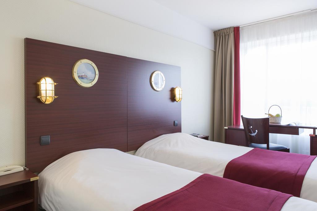 Twin Room Port View,342880372:JPEG