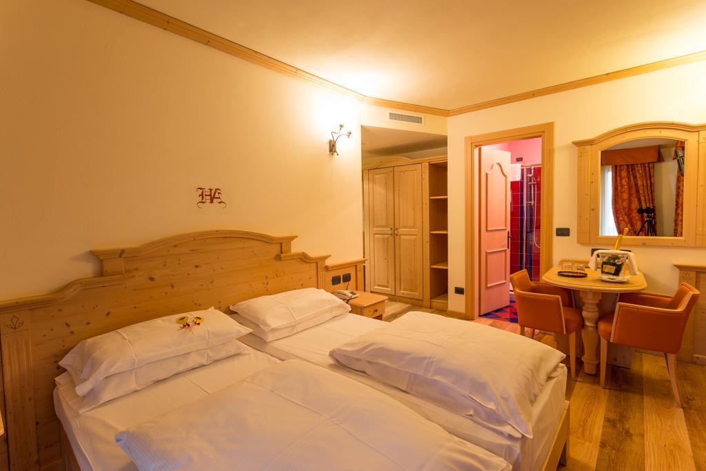 Double or Twin Room Balcony