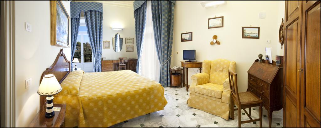 Deluxe Double Room,343052221:JPEG