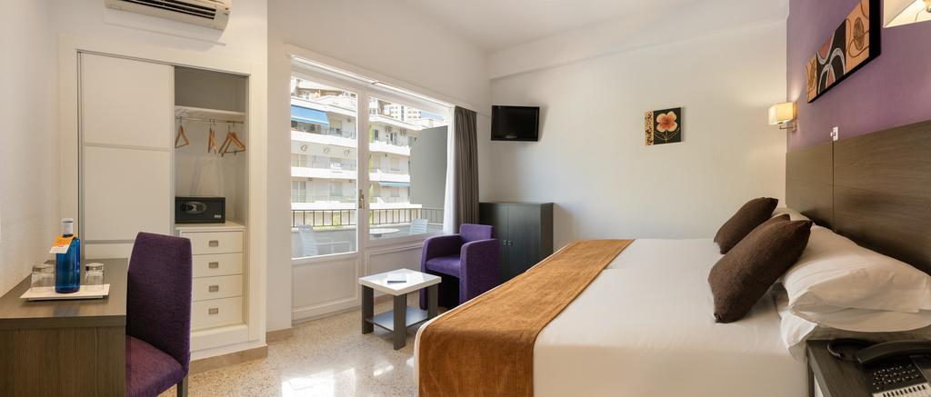 Standard Double or Twin Room Balcony