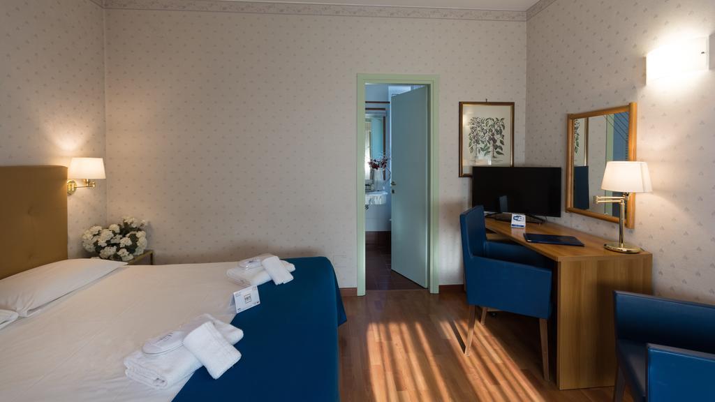 Triple Room,1209272101:JPEG