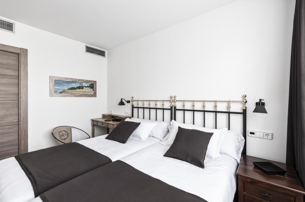 Double or Twin Room,820696295:JPEG