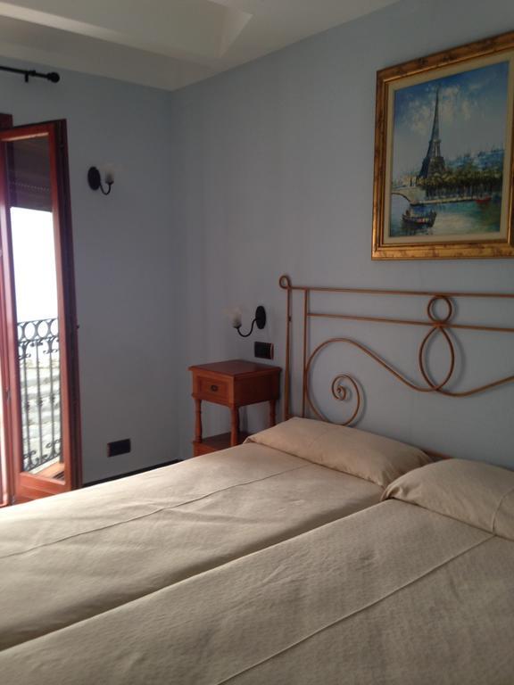 Twin Room First Floor