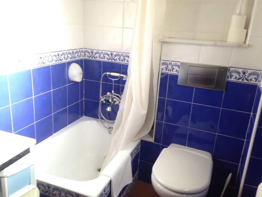 Twin Room First Floor