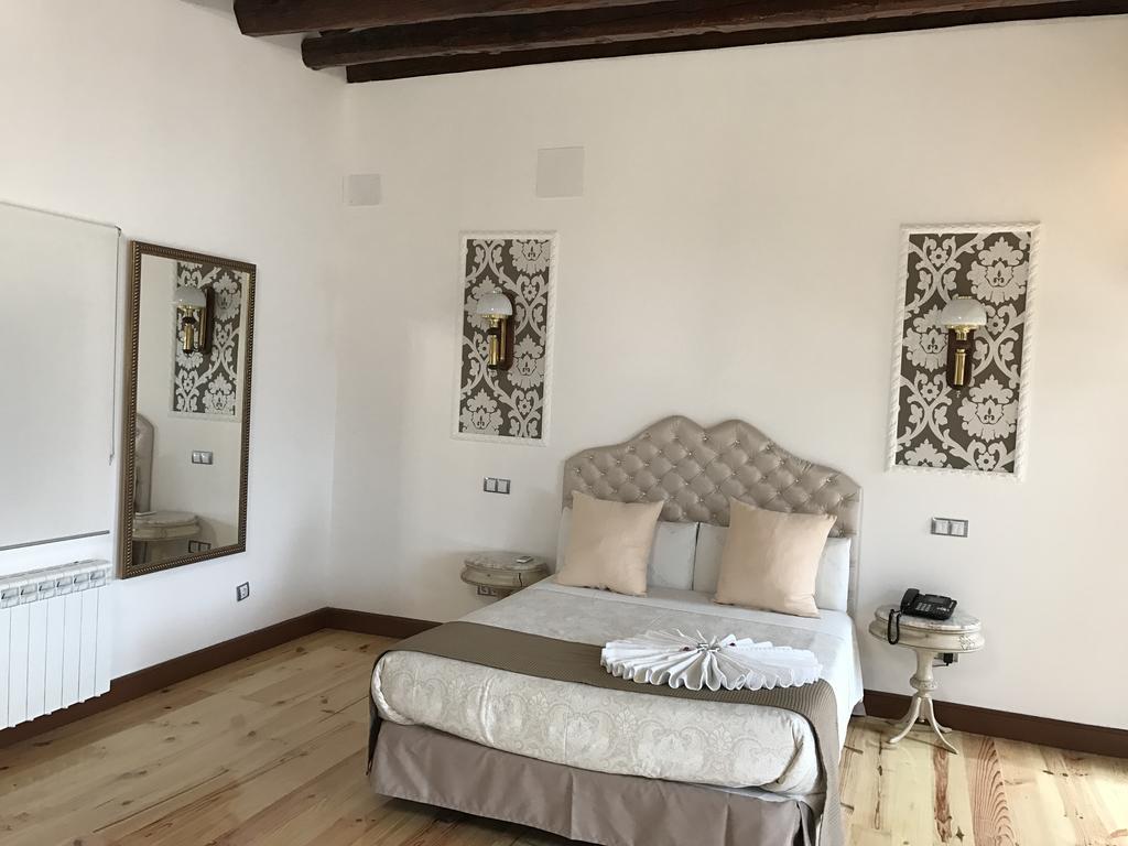 Premium Double Room City View