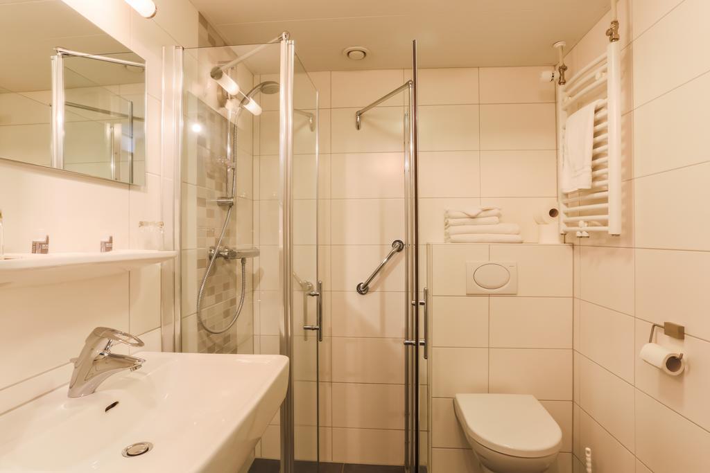 Double Room,345577627:JPEG