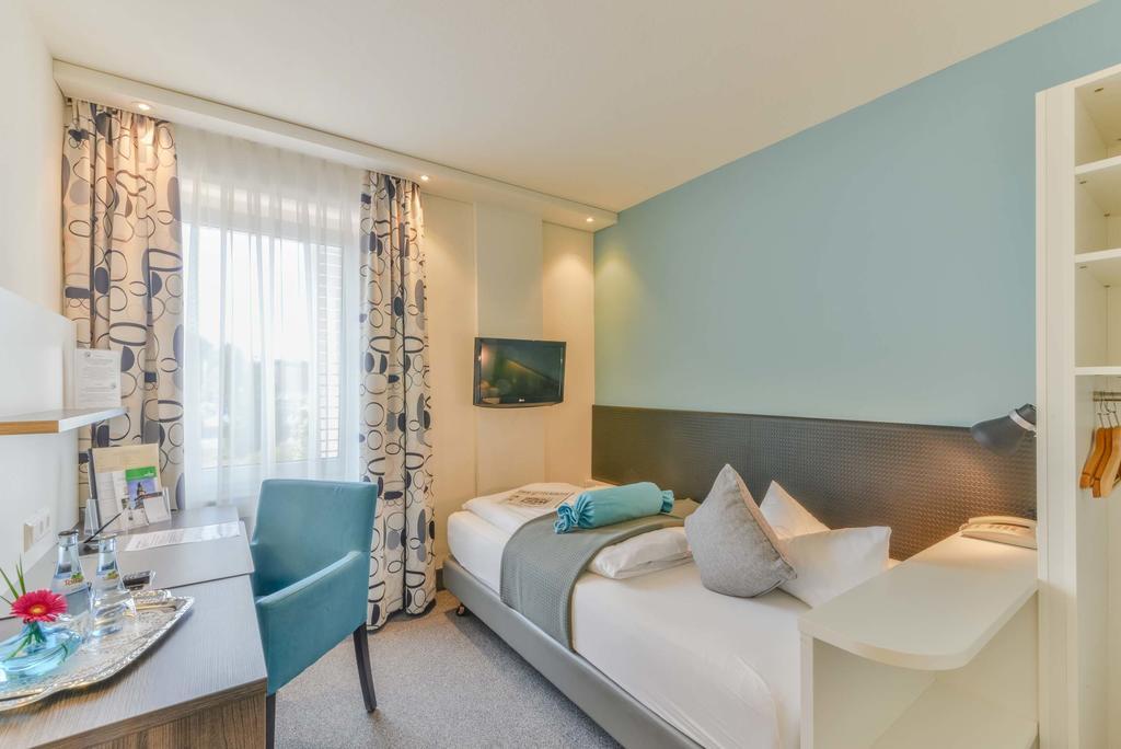 Standard Single Room,345911497:JPEG