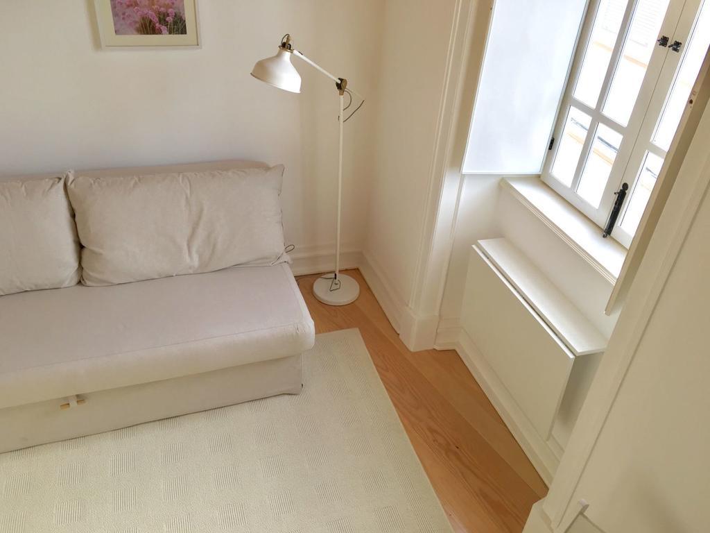 Double Room with Private Bathroom,758960521:JPEG