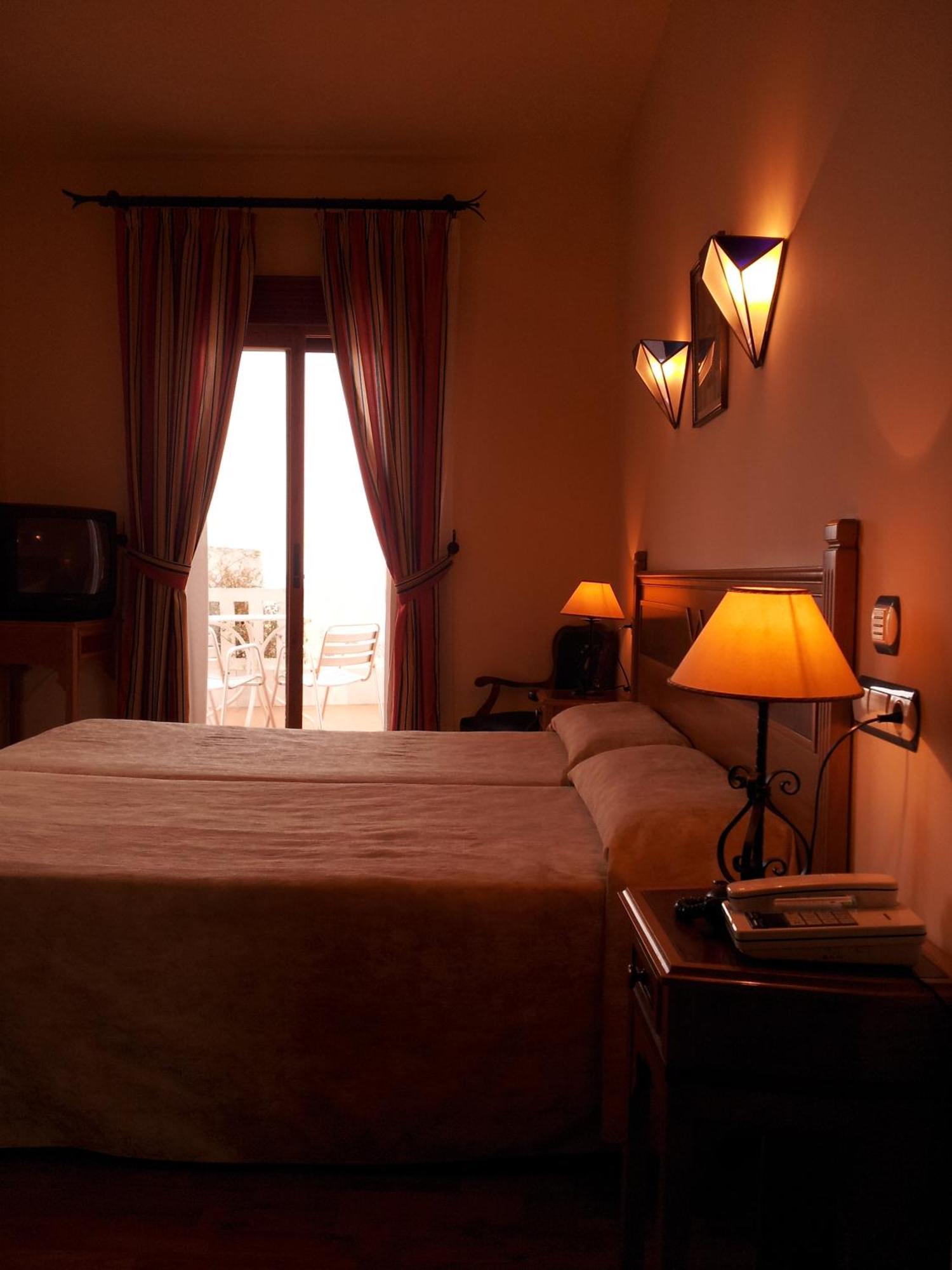 Double or Twin Room,362878126:JPEG