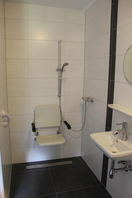 Double Room Disability Access,379400809:JPEG