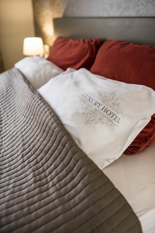 Luxury Double Room,694106175:JPEG