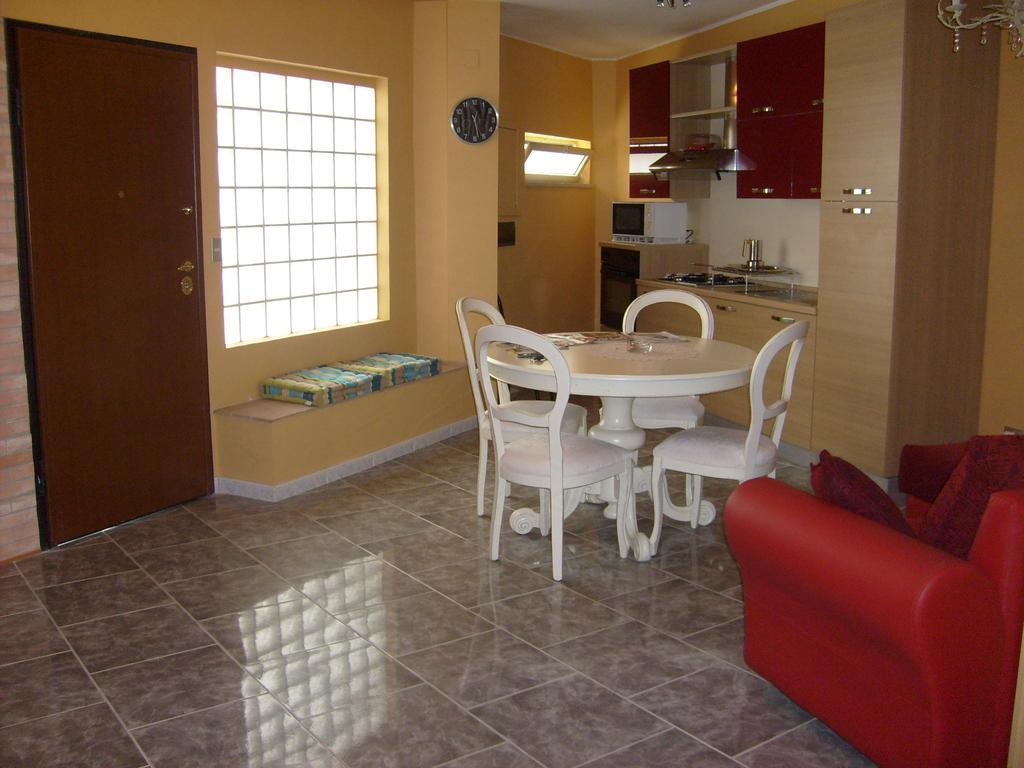 Apartment,370631059:JPEG