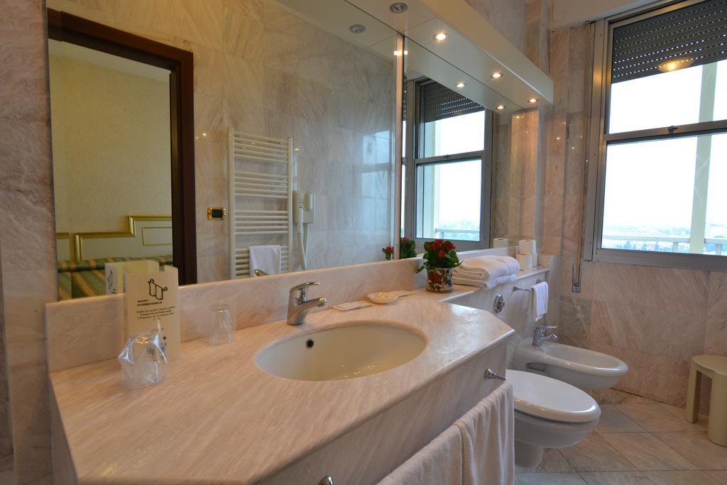 Comfort Single Room