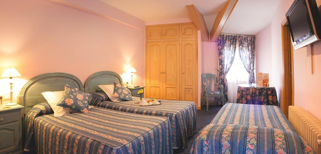 Triple Room,723672256:JPEG