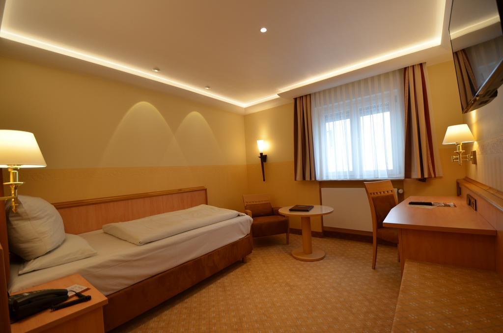 Standard Single Room,370815355:JPEG