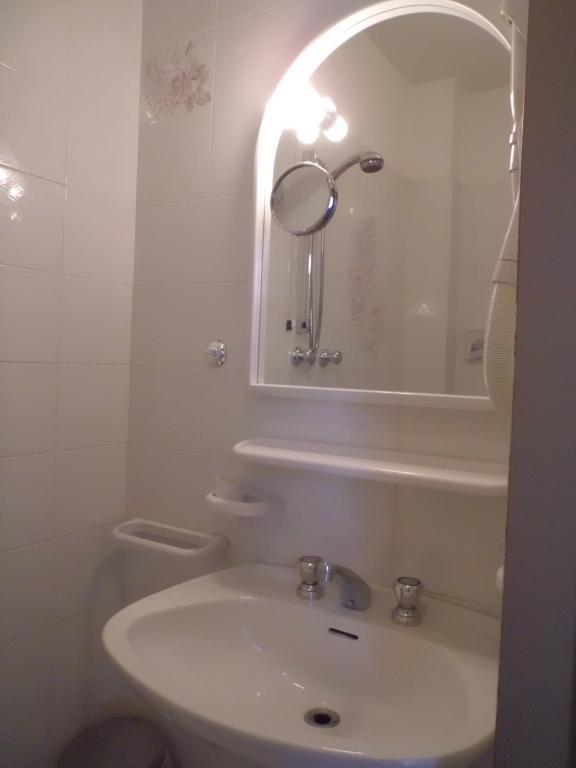 Double Room,49757526:JPEG