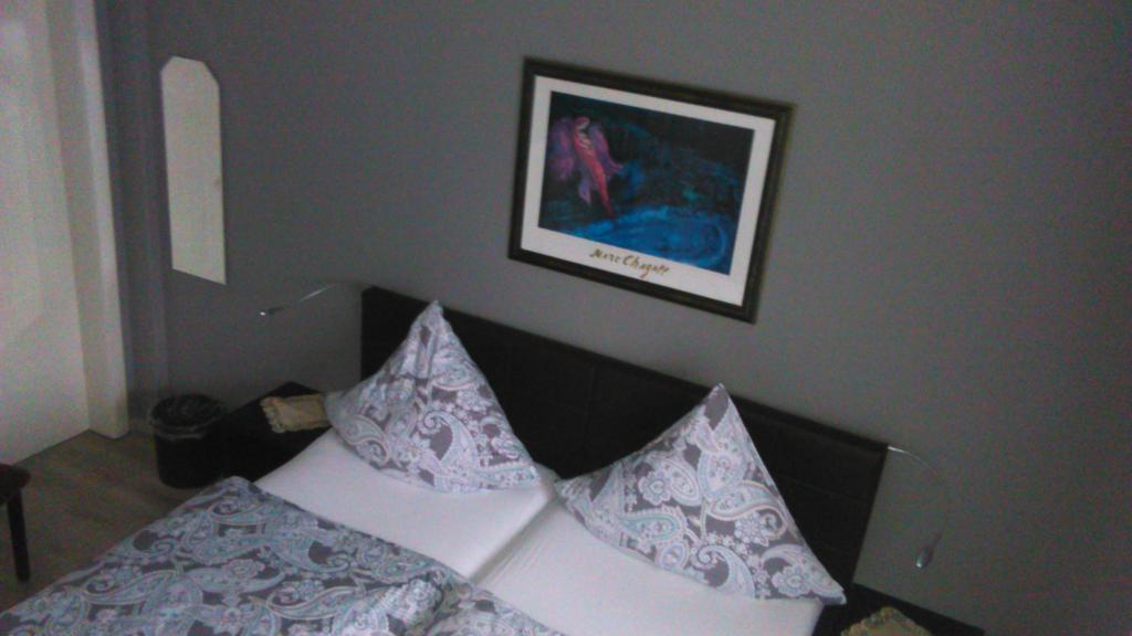 Double Room,371676454:JPEG