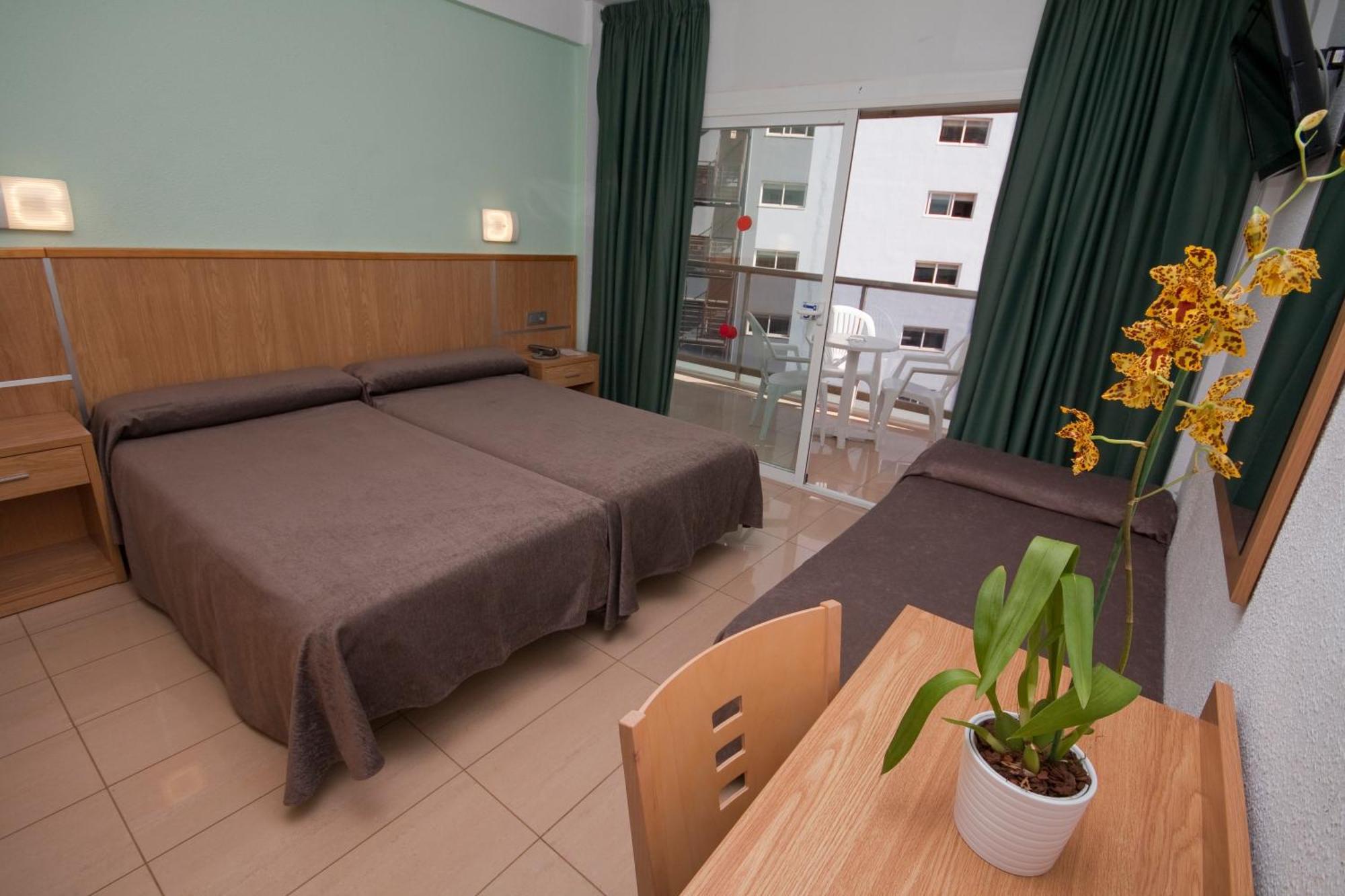 Twin Room with Pool View with Extra Bed,265726645:JPEG