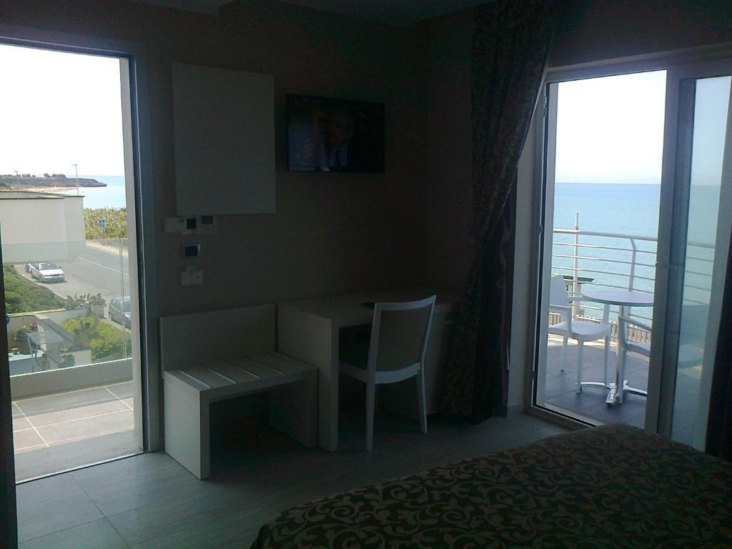 Superior Double or Twin Room Sea View