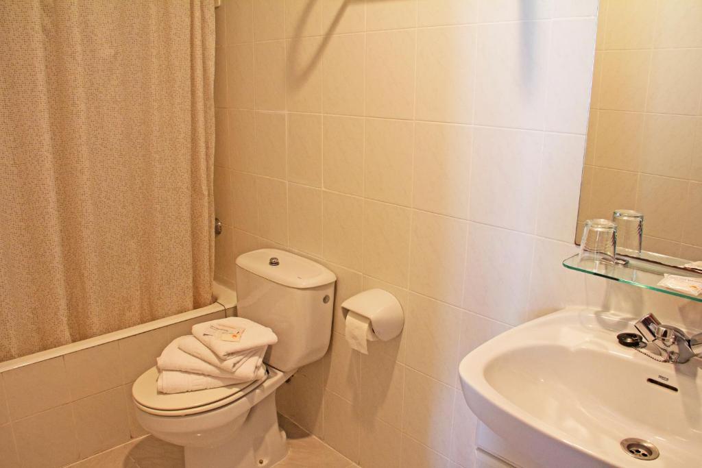 Triple Room,114063434:JPEG
