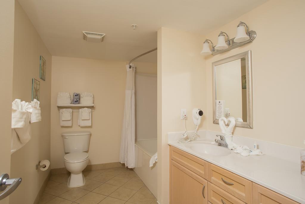 Two-Bedroom Suite with Ocean View