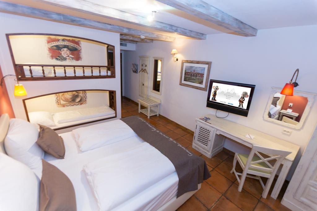 Triple Room under 12 years old