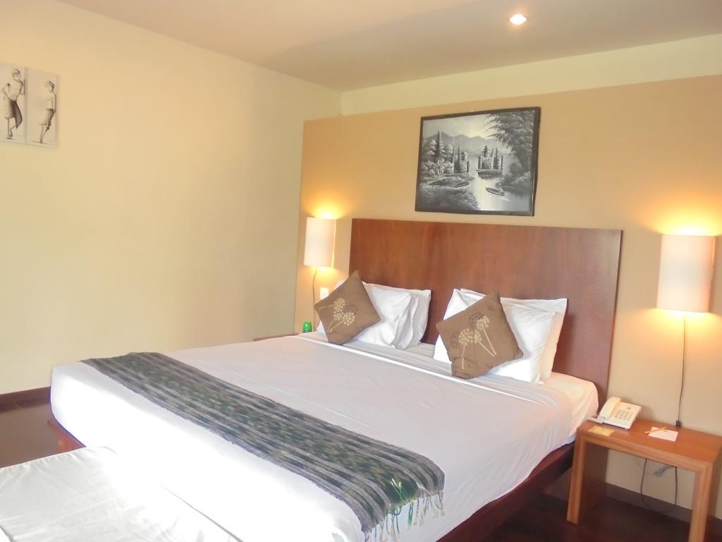 Deluxe Double Room Pool View